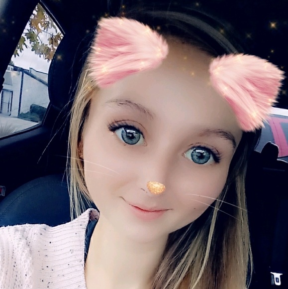 Meet your Posher, Taylor - Picture 1 of 1